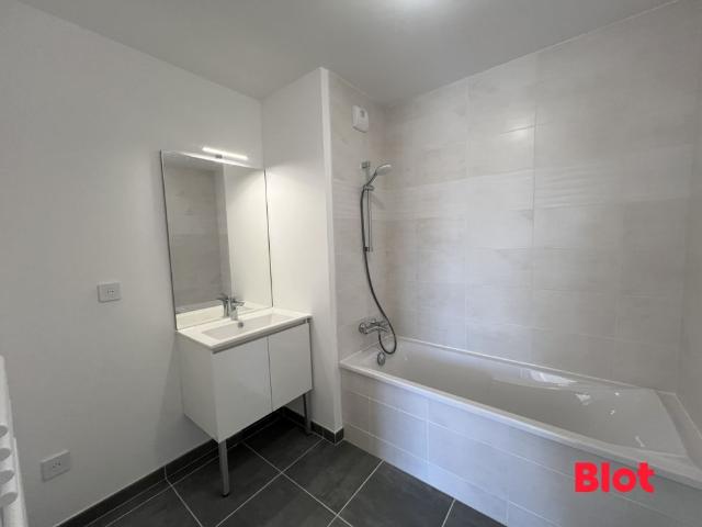 Location Appartement 3 pièces 60m² DOMLOUP 35410