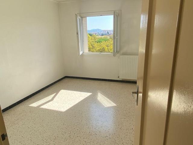 Location Appartement 3 pièces 60m² FREJUS 83600