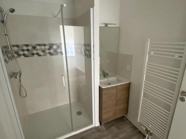Location Appartement 3 pièces 60m² IFS 14123