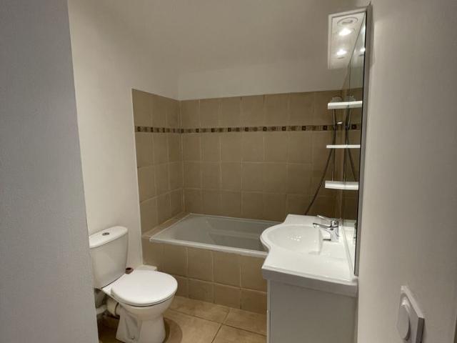 Location Appartement 3 pièces 60m² NIMES 30000