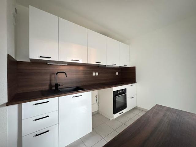 Location Appartement 3 pièces 61.45 m2 Istres