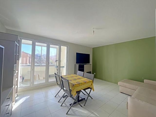 Location Appartement 3 pièces 61.77 m2 Marseille 8ème