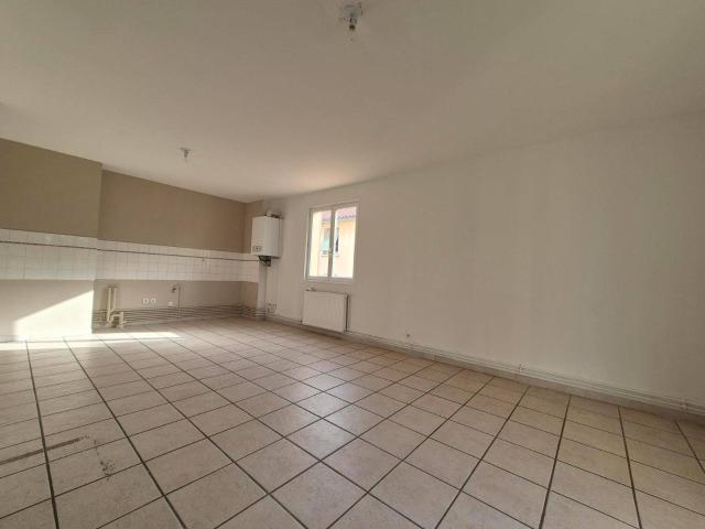 Location appartement 3 pièces 61.96 m² à Charnay lès Mâcon 71850 5 650 €