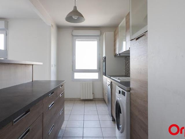 Location Appartement 3 pièces 61.2 m2 Lyon 8ème