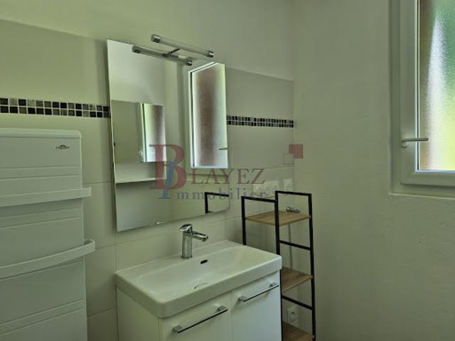 Location Appartement 3 pièces 61 m2 Cornil