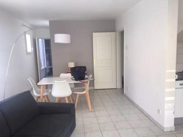Location Appartement 3 pièces 61m² AUBAGNE 13400