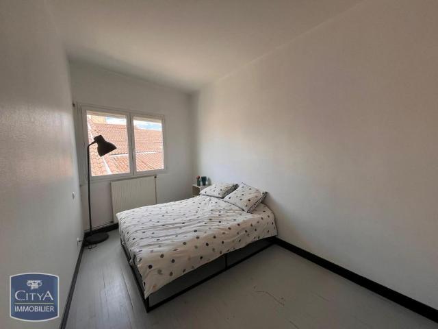 Location Appartement 3 pièces 81m² LAYRAC 47390