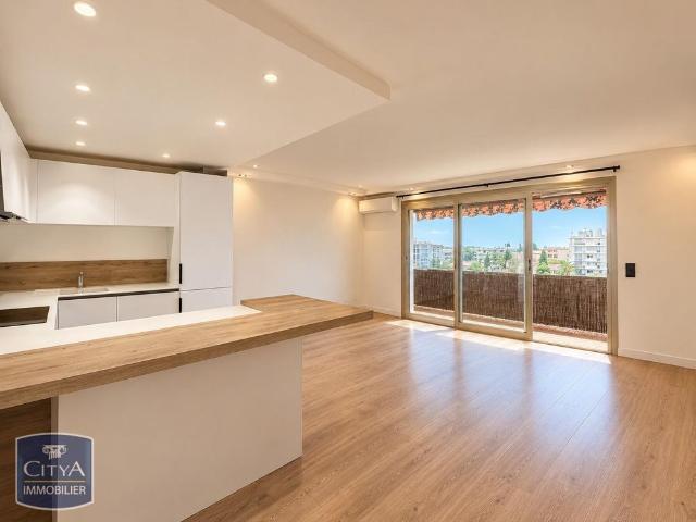 Location Appartement 3 pièces 61m² LE CANNET 06110