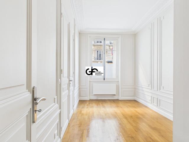 Location Appartement 3 pièces 61m² PARIS 15ème