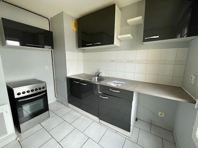 Location Appartement 3 pièces 62.8 m2 Saint Jean de la Ruelle