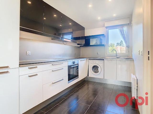 Location Appartement 3 pièces 62.8 m2 Verrieres le buisson