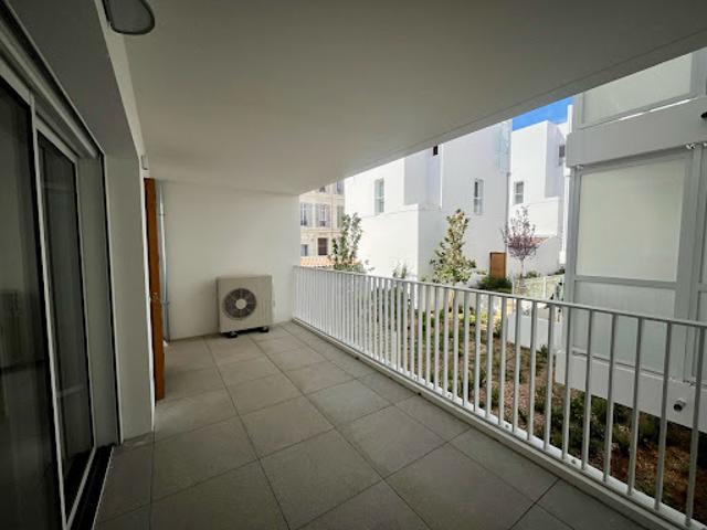 Location Appartement 3 pièces 62 m2 Marseille 6ème