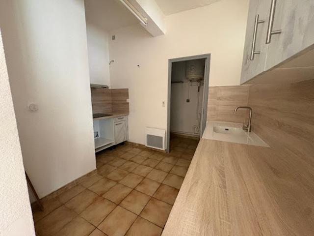 Location Appartement 3 pièces 62 m2 Riez
