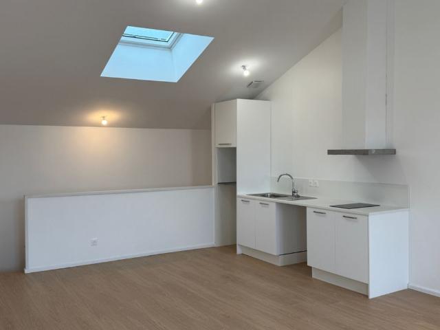 Location Appartement 3 pièces 62m² CAZERES 31220