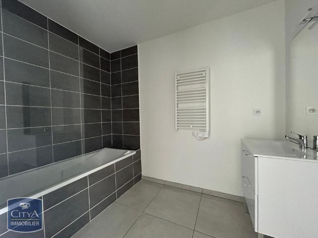 Location Appartement 3 pièces 62m² CARPENTRAS 84200