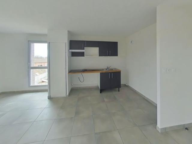 Location Appartement 3 pièces 62m² BRUGUIERES 31150
