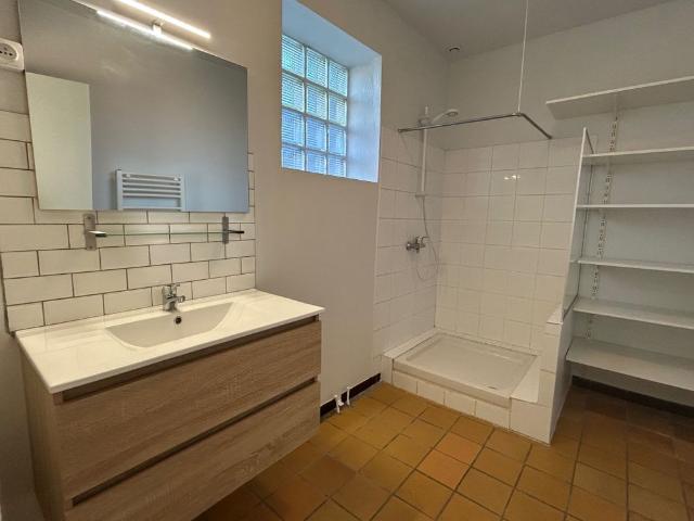 Location Appartement 3 pièces 62m² LAVARDAC 47230