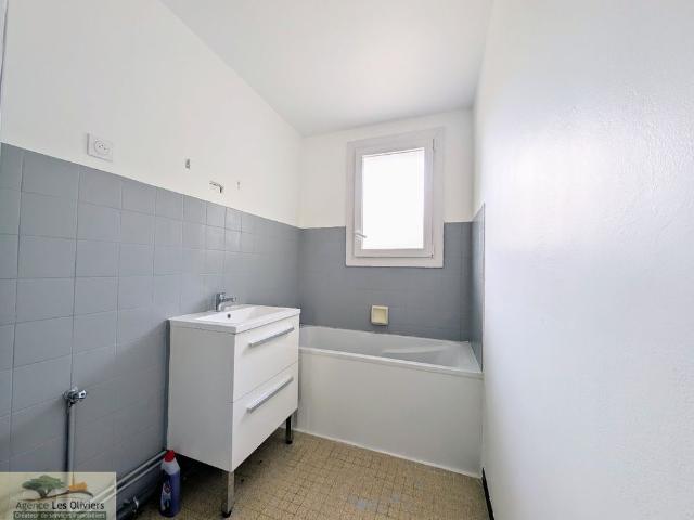 Location Appartement 3 pièces 62m² MONTPELLIER 34070