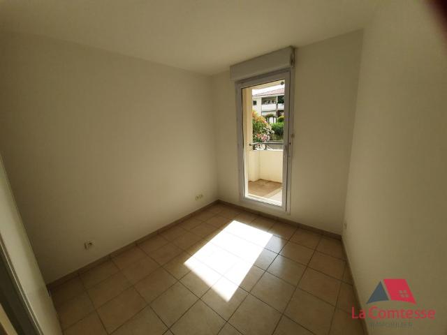 Location Appartement 3 pièces 62m² MARSEILLE 8ème