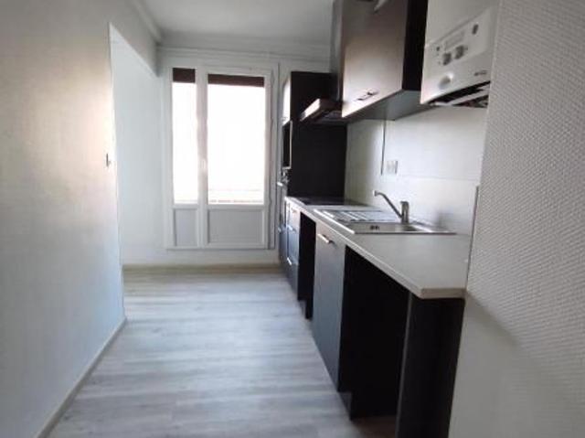 Location Appartement 3 pièces 62m² MILLAU 12100