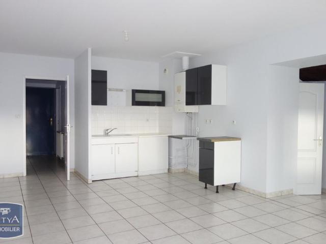 Location Appartement 3 pièces 62m² ST LAURENT SUR SAONE 01750