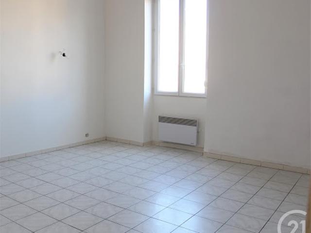 Location Appartement 3 pièces 67.4 m2 Arles