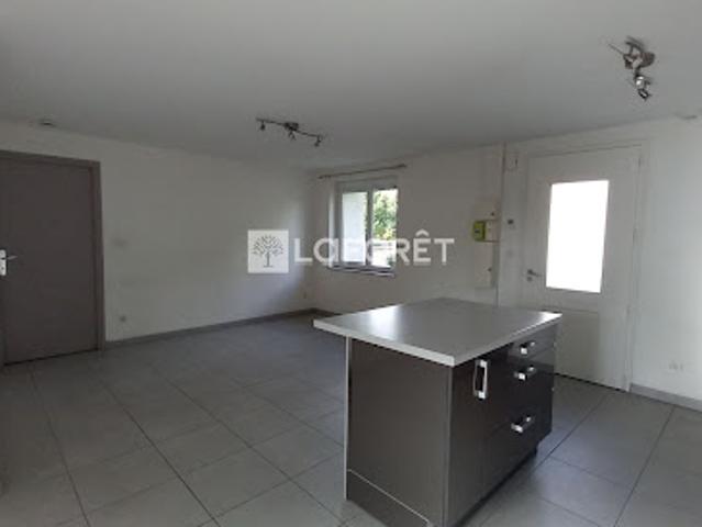 Location Appartement 3 pièces 67.78 m2 Loubaresse