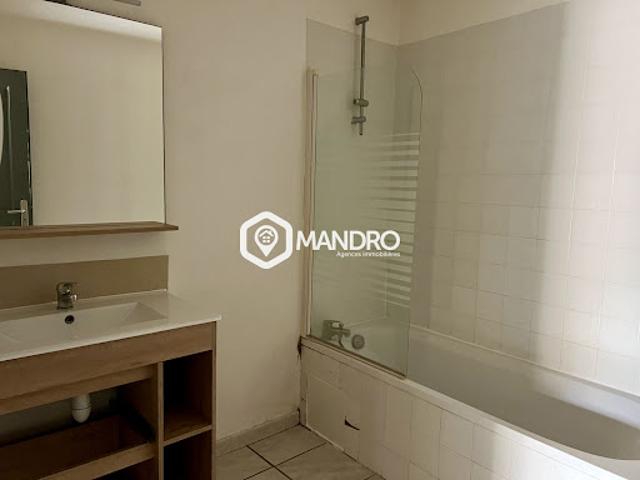 Location Appartement 3 pièces 67.89 m2 Estagel