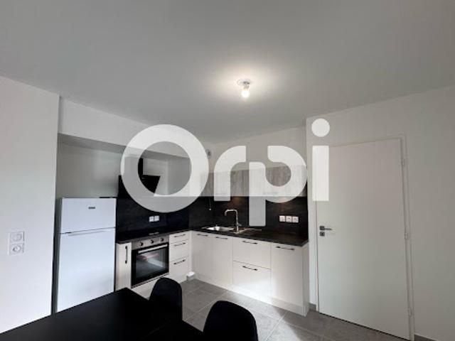 Location Appartement 3 pièces 67.92 m2 Saint Etienne de Saint Geoirs