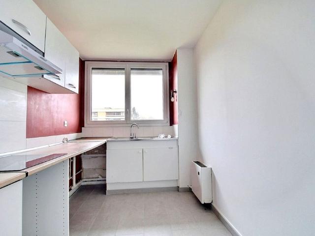 Location appartement 3 pièces, 67.35m², Élancourt