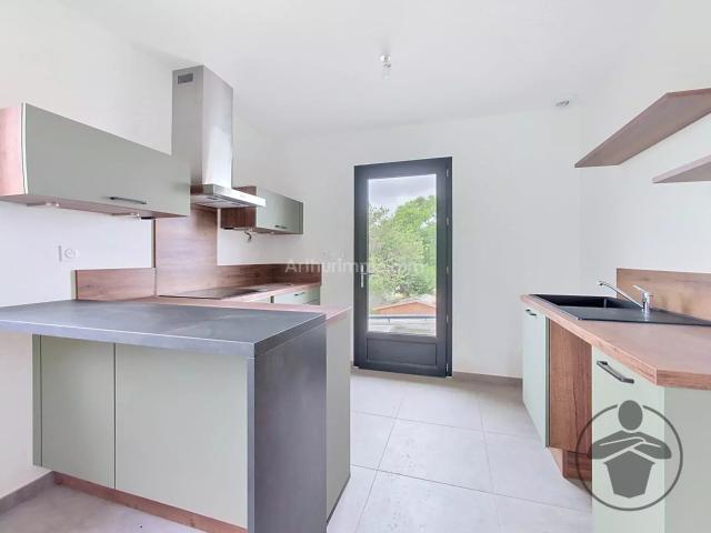 Location Appartement 3 pièces 67 m2 à Coutras