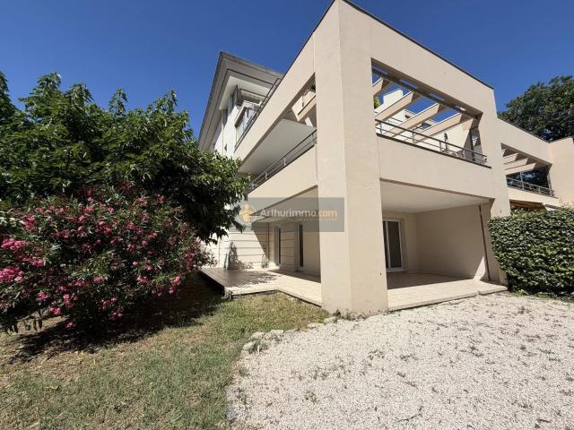 Location Appartement 3 pièces 67 m2 à Fréjus