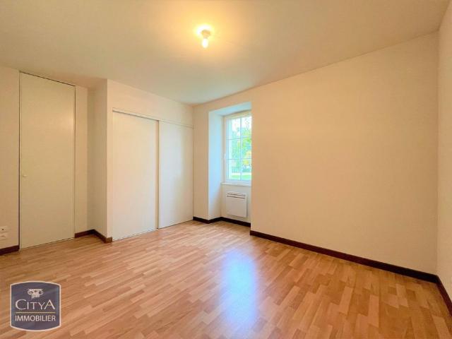 Location Appartement 3 pièces 67m² COUTRAS 33230