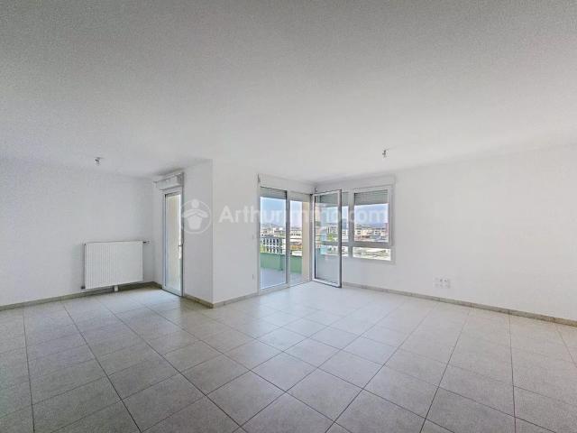 Location Appartement 3 pièces 67m² CLERMONT FERRAND 63000