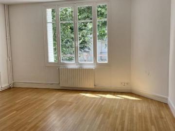 Location Appartement 3 pièces 67m² LE KREMLIN BICETRE 94270