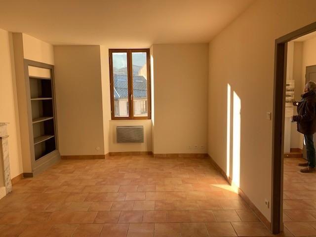 Location Appartement 3 pièces 67m² LES VANS 07140