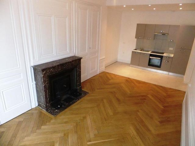 Location Appartement 3 pièces 67m² LYON 7ème