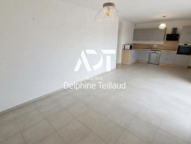 Location Appartement 3 pièces 67m² MOIRANS 38430