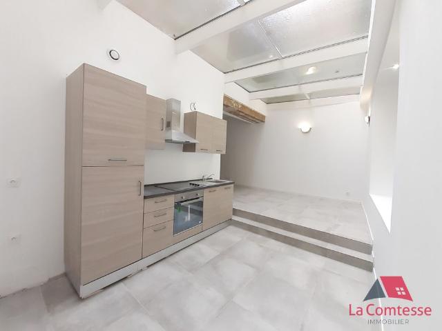 Location Appartement 3 pièces 67m² MARSEILLE 6ème