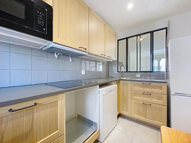 Location Appartement 3 pièces 67m² NICE 06300
