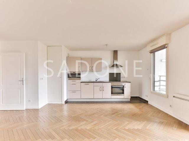 Location Appartement 3 pièces 64,85 m² à Courbevoie