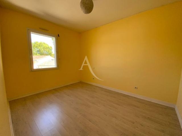 Location appartement 3 pièces, 64.00m², Jonzac