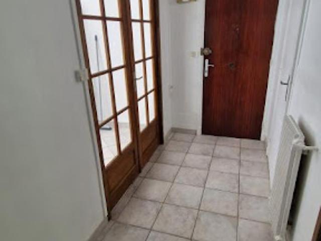 Location Appartement 3 pièces 64.25 m2 Ciry le Noble