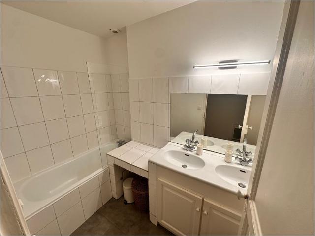 Location appartement 3 pièces 64 m²