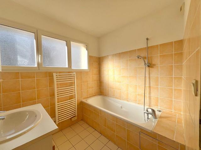 Location Appartement 3 pièces 64m²