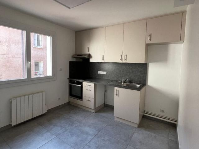 Location Appartement 3 pièces 64m²