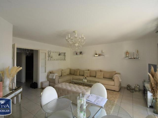 Location Appartement 3 pièces 64m² CASTELJALOUX 47700