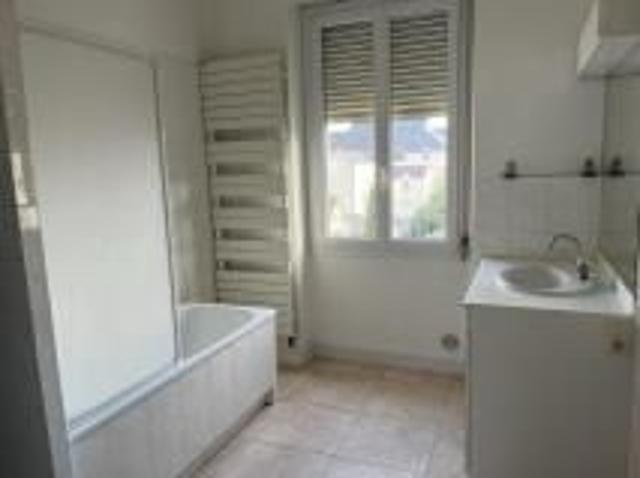 Location Appartement 3 pièces 64m² ANGERS 49100