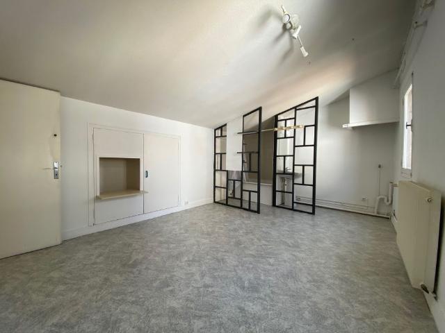 Location Appartement 3 pièces 64m² BORDEAUX 33000