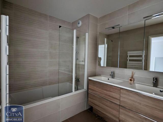Location Appartement 3 pièces 64m² BEAUSOLEIL 06240